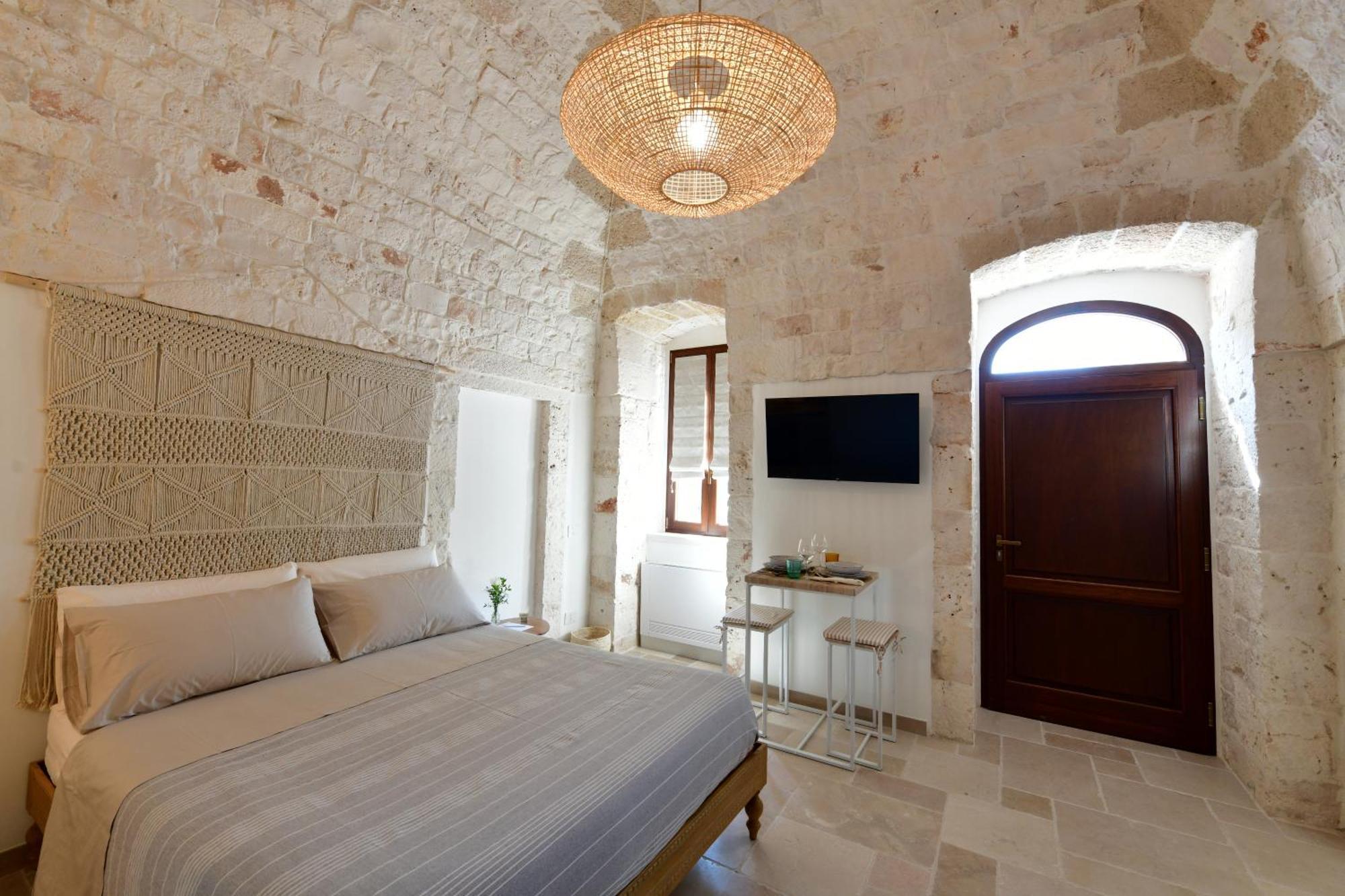 Lamarossa Trulli & Suites Antonelli Esterno foto