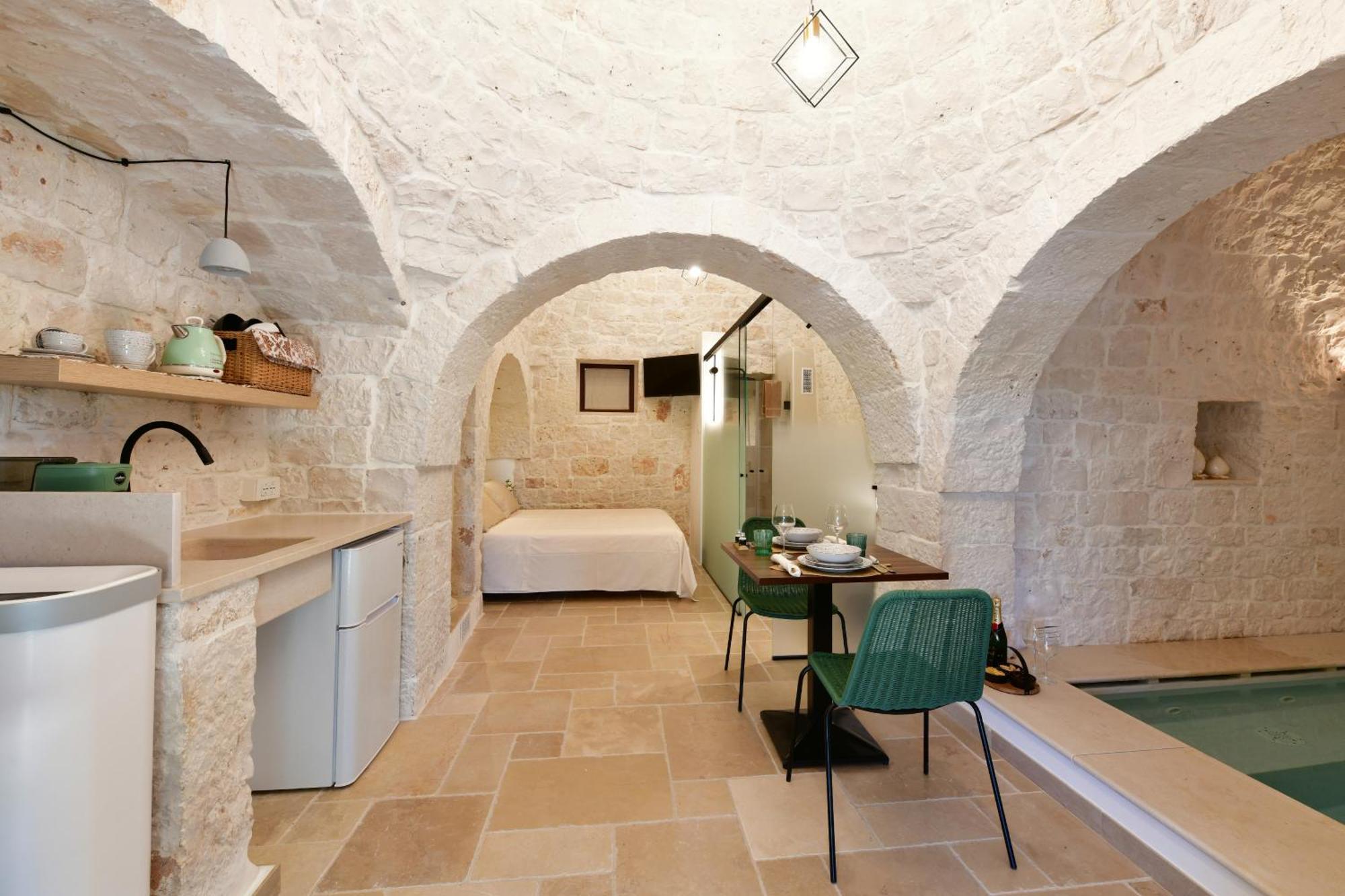 Lamarossa Trulli & Suites Antonelli Esterno foto