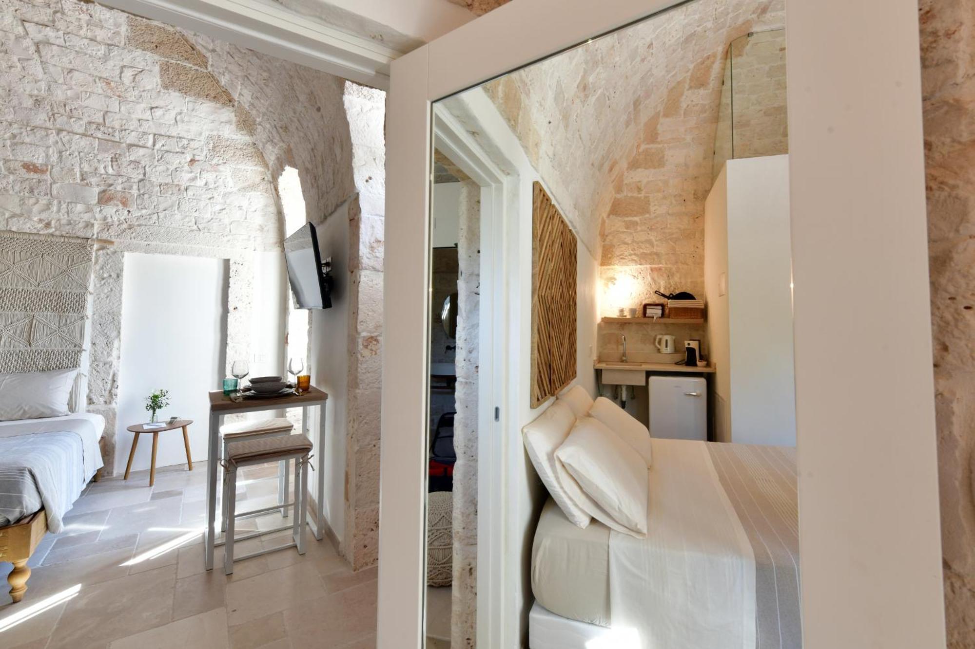 Lamarossa Trulli & Suites Antonelli Esterno foto
