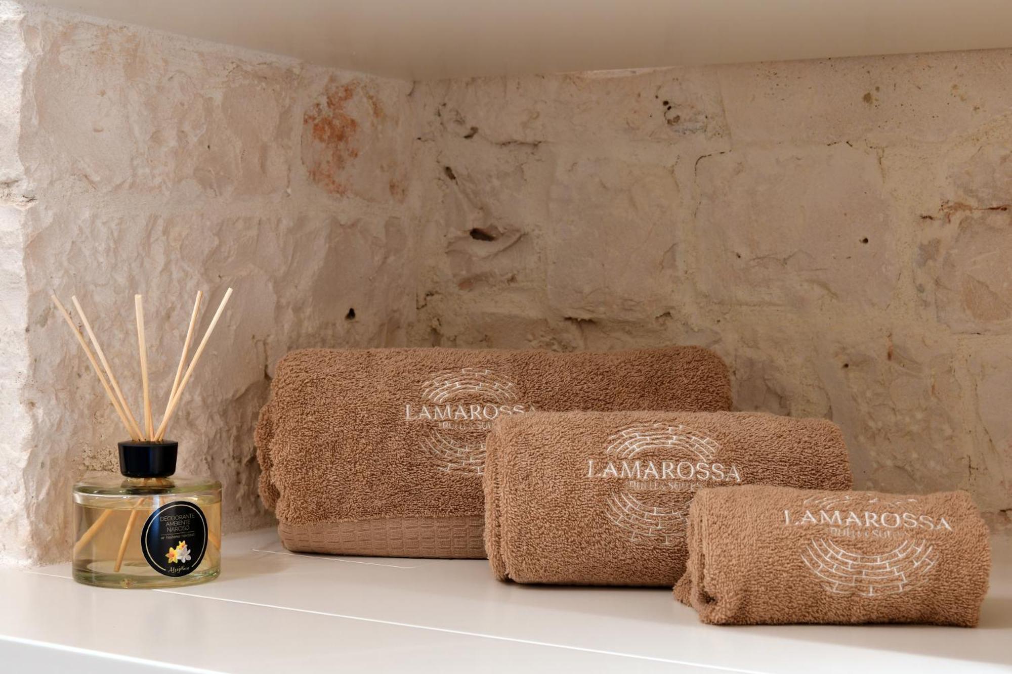 Lamarossa Trulli & Suites Antonelli Esterno foto