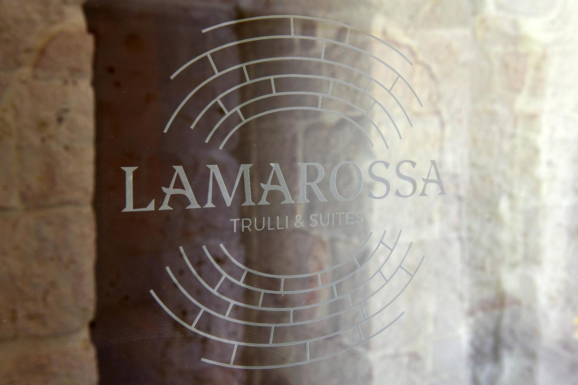 Lamarossa Trulli & Suites Antonelli Esterno foto