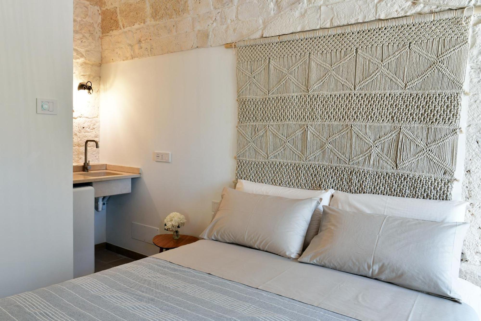 Lamarossa Trulli & Suites Antonelli Esterno foto