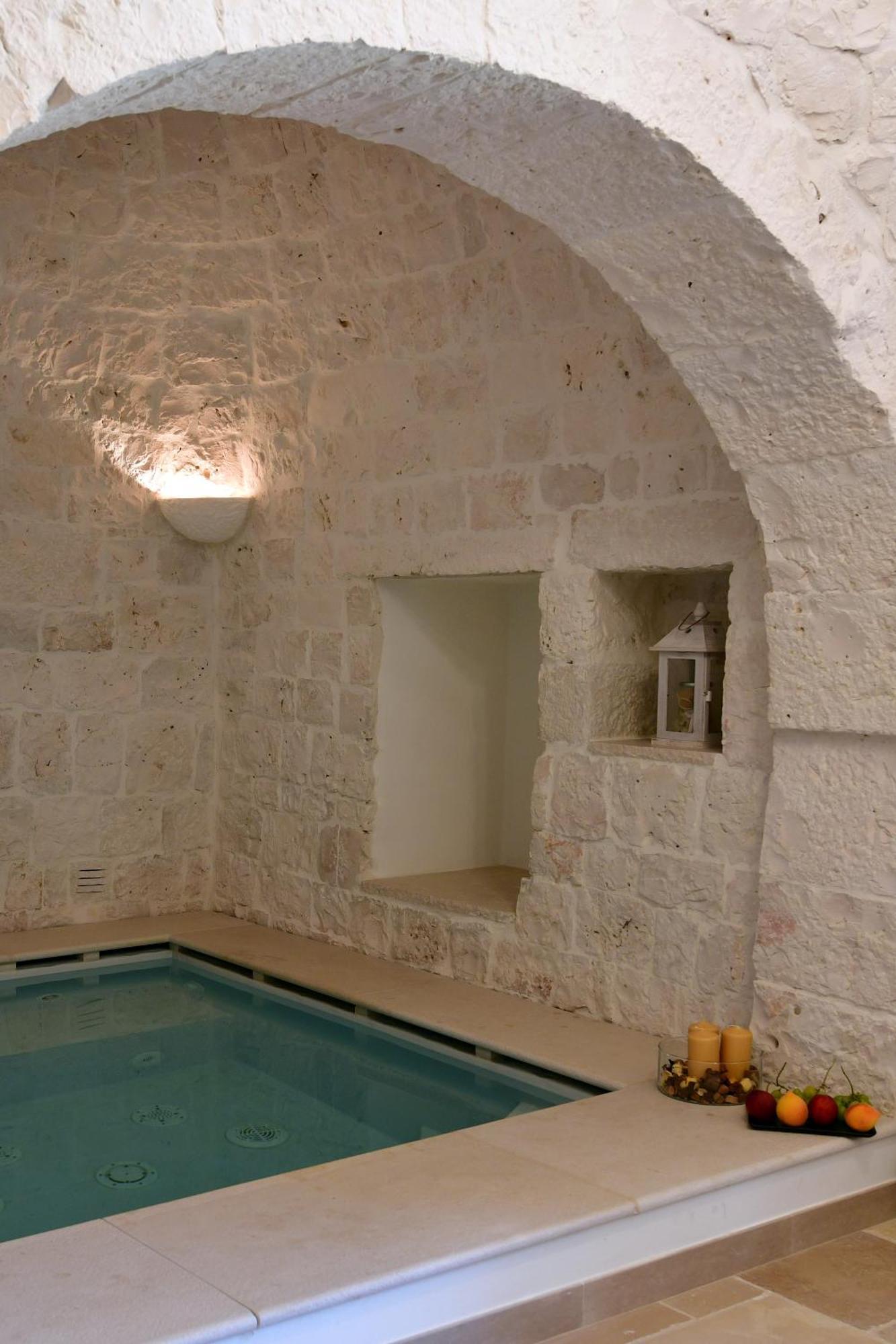 Lamarossa Trulli & Suites Antonelli Esterno foto
