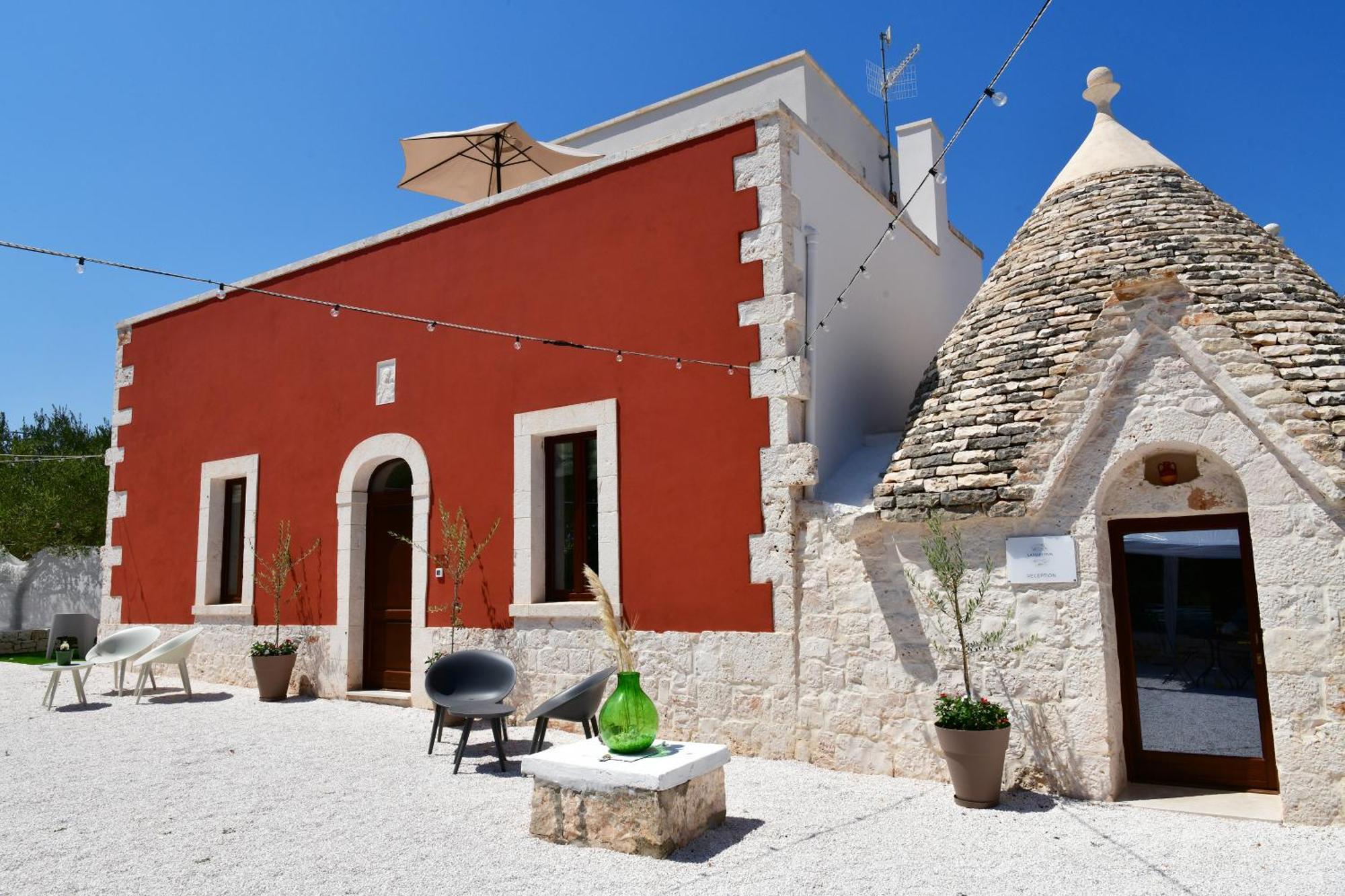 Lamarossa Trulli & Suites Antonelli Esterno foto