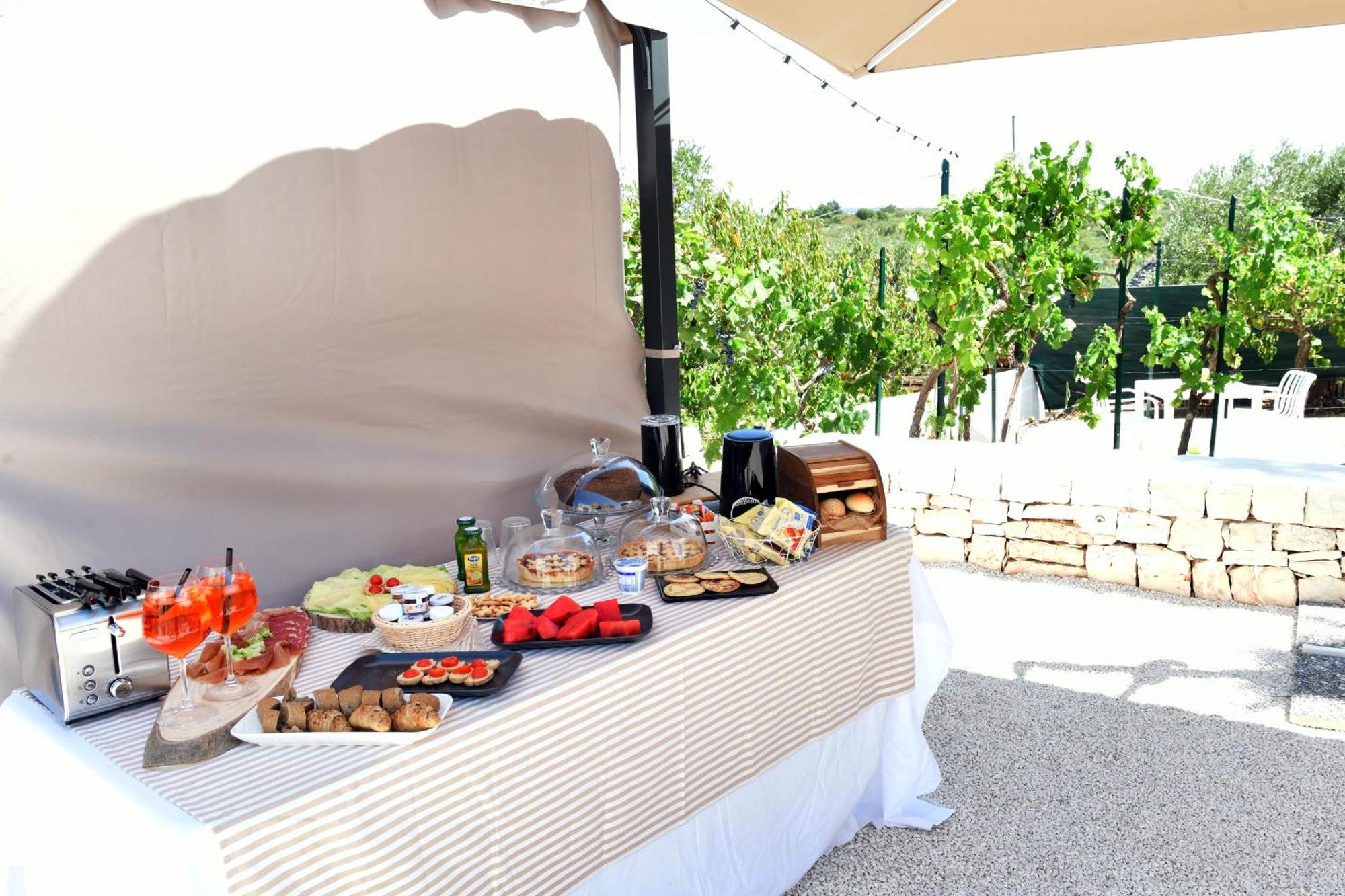 Lamarossa Trulli & Suites Antonelli Esterno foto