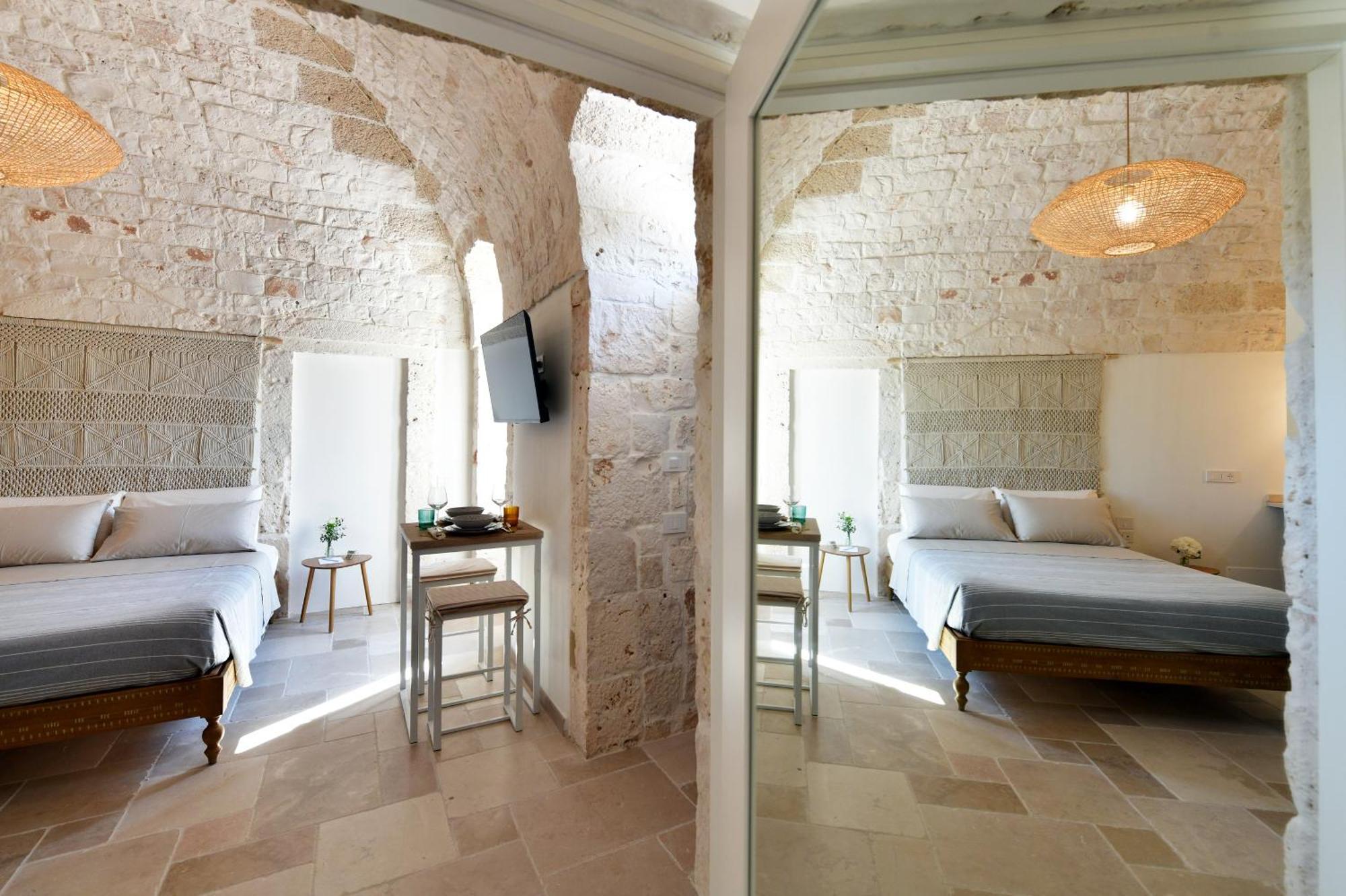 Lamarossa Trulli & Suites Antonelli Esterno foto